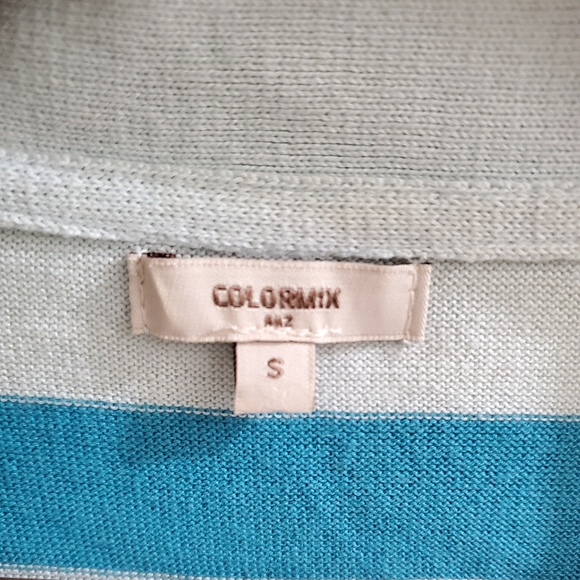 Lightweight Long-Sleeve Cardigan - Picture 6 of 6